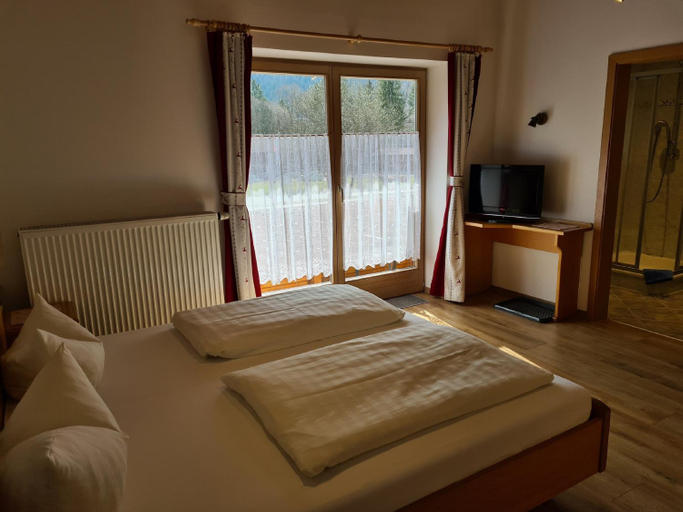 Bedroom 3, Gastehaus Baltram, Berchtesgadener Land