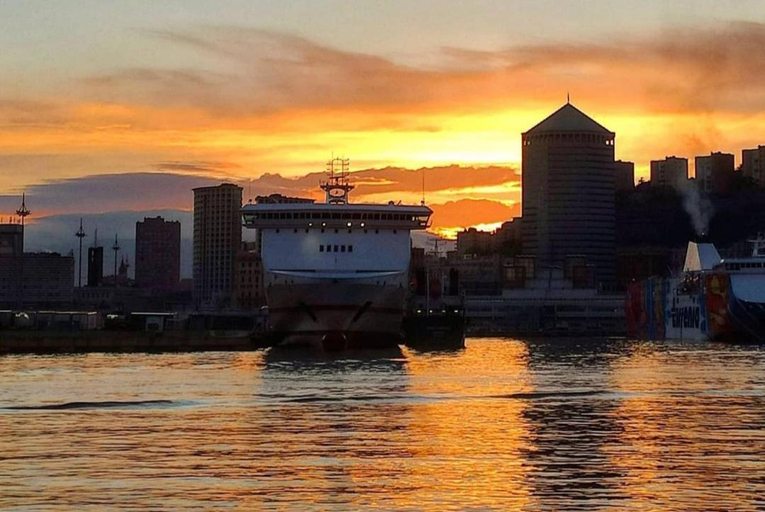 Mare e Monti, Genova