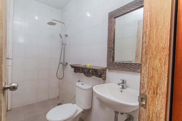 Bathroom 8
