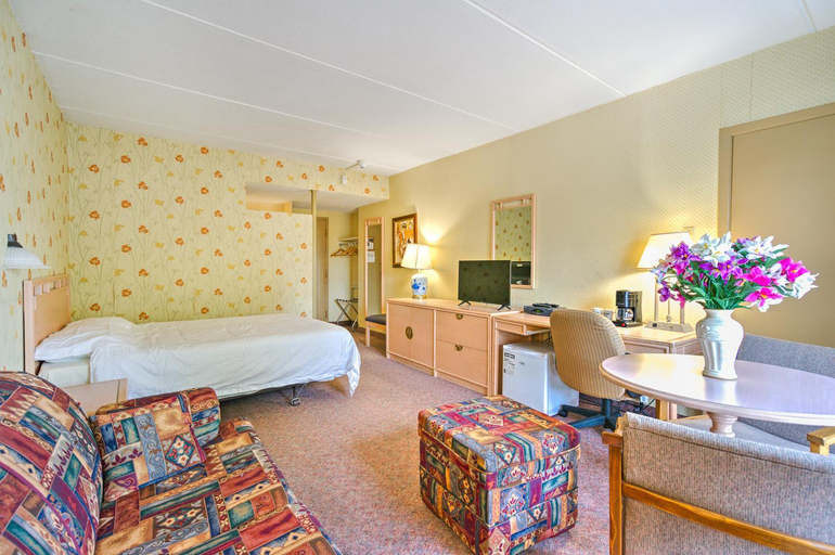 Bedroom, Hotel Motel Penn Mass, Francheville