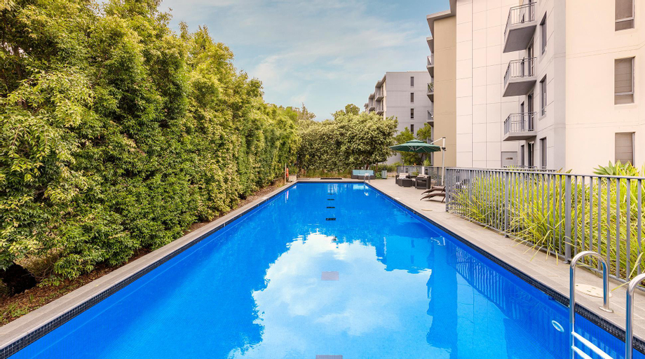Sport & Beauty 2, Oaks Sydney North Ryde Suites, Sydney