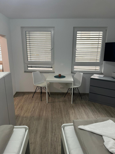 Others 5, Neckar-Apart, Heilbronn