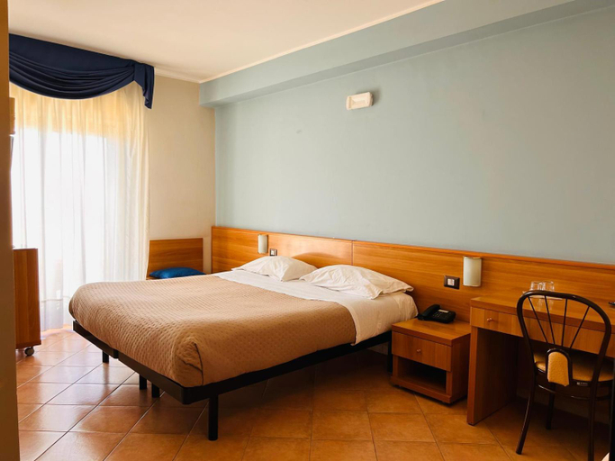Bedroom 2, Hotel Lachea, Catania