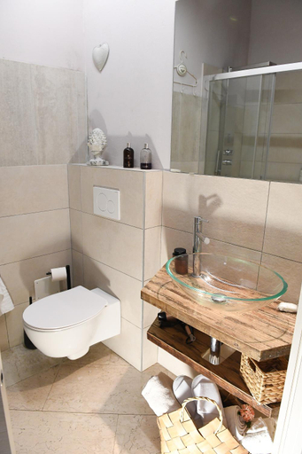 Bathroom 4, Corte Ristori Rooms, Verona
