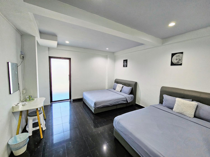Others 3, 184 GURNEY DRIVE PENANG, Pulau Penang