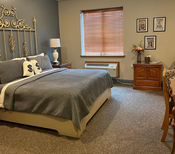 Bedroom 3, The Bank Hotel, Jefferson Davis