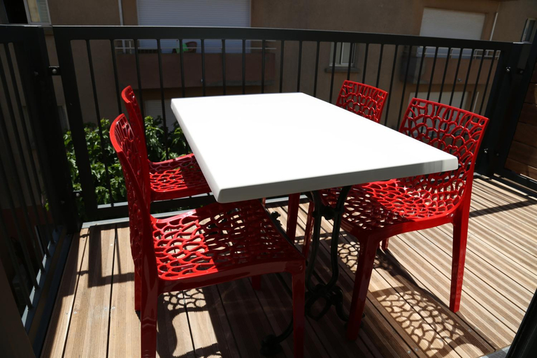 Others 5, Residence Moderne, Hérault