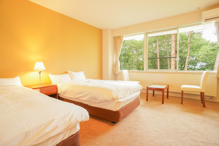 Bedroom 3, 北軽井沢　Golden Forest Hotel, Tsumagoi