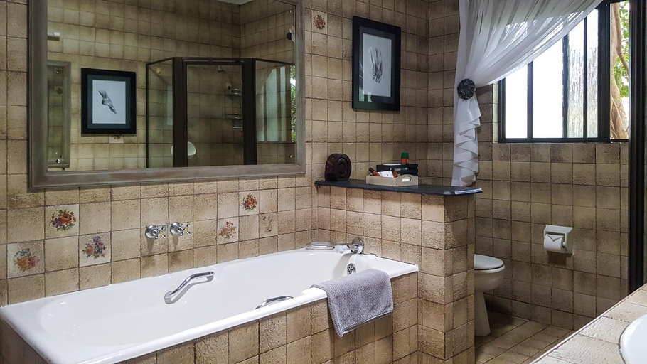 Bathroom 4