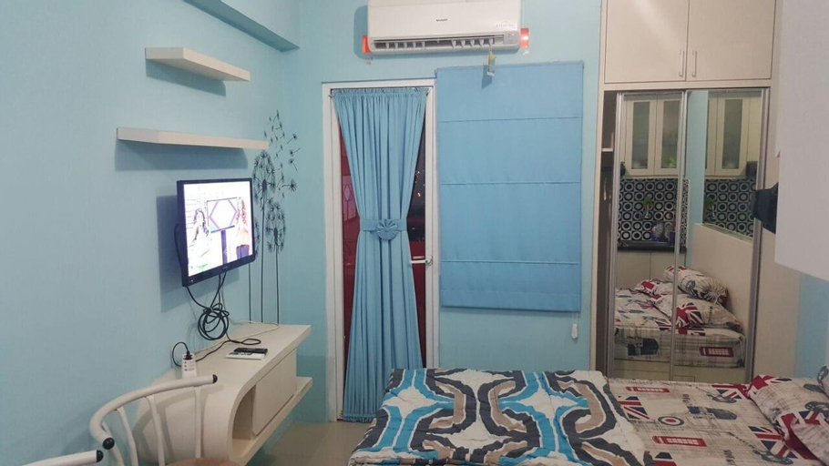 Bedroom 5, Romantic Studio Apartemen Green Pramuka City, Central Jakarta