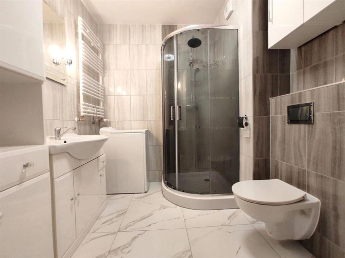Bedroom 2, Apartament Julia 1-3 os I pietro z balkonem ze sniadaniem kontynentalnym, Kielce City