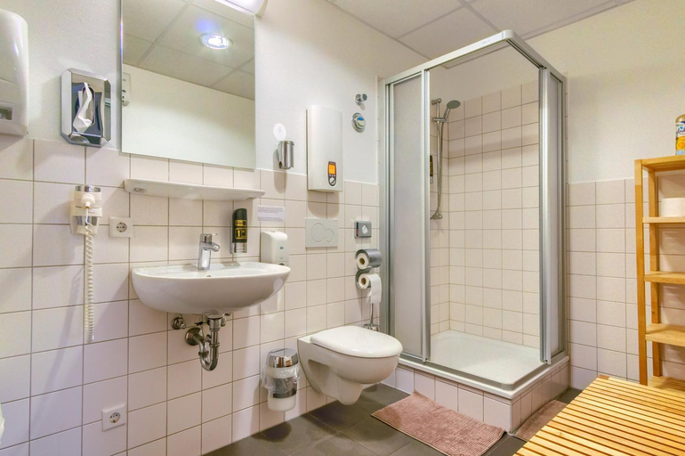 Others 5, Hostel-Marburg-one, Marburg-Biedenkopf