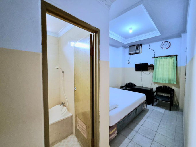 Bathroom 8