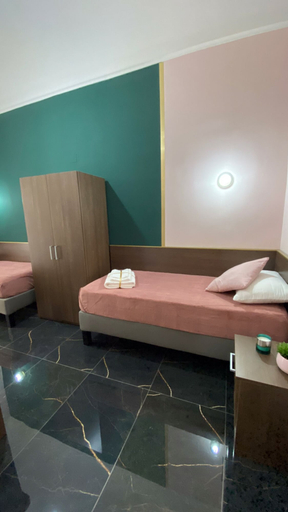 Bedroom 3, Katarios Suite, Napoli