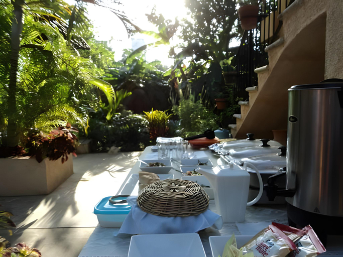Food & Drinks 3, Casa Tia Micha, Valladolid