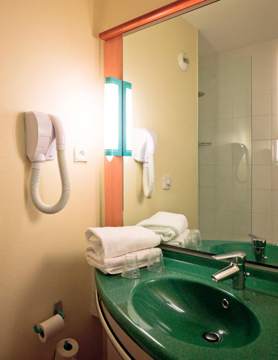 Bathroom 5