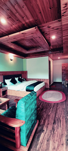 Bedroom 2, Hotel Nayra Manali, Kullu