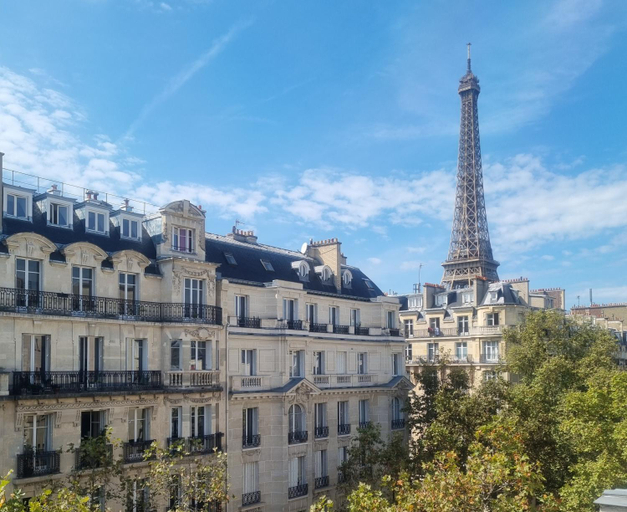 Others 4, Hotel Eiffel Kensington, Paris