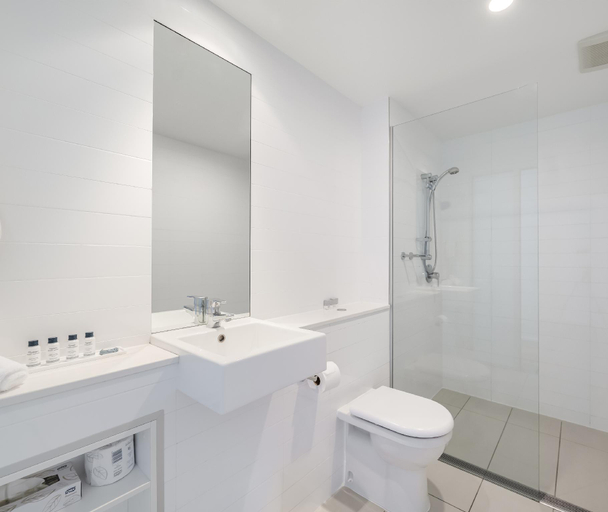 Bathroom 11