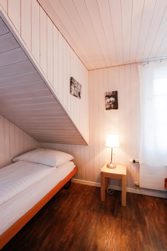 Bedroom 2, Landgasthof Schlussel Alpnach, Obwalden