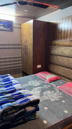 Others, Hotel Dev Bhumi, Rudraprayag