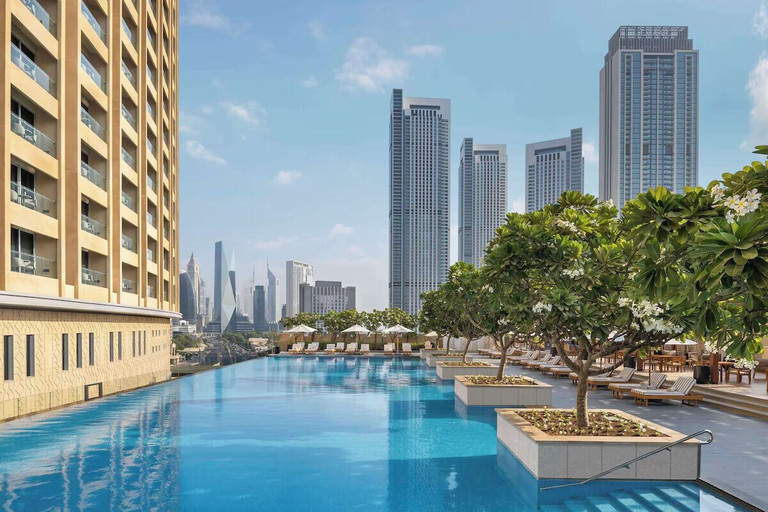 Sport & Beauty 3, Studio with Thrilling Burj Khalifa View, Dubai