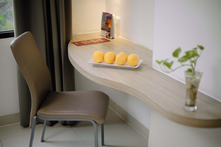 Food & Drinks 14
