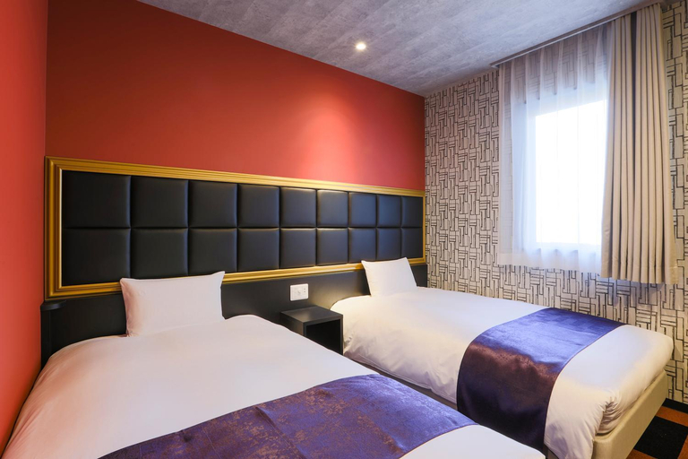 Bedroom 13