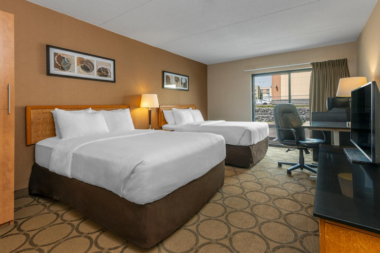Bedroom 3, Comfort Inn Orillia, Simcoe