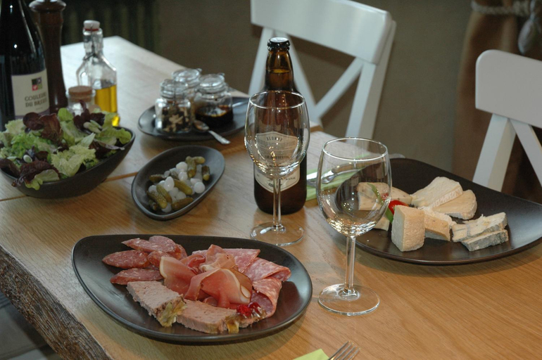 Food & Drinks 5, Les Chambres du Vivier, chambres d'hotes et gite - a 100m -, Luxembourg