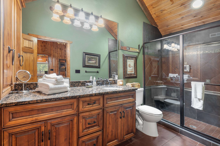 Bathroom 3, Rock Canyon Resort Trio, Taney