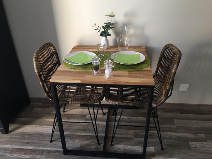 Dining Room 8