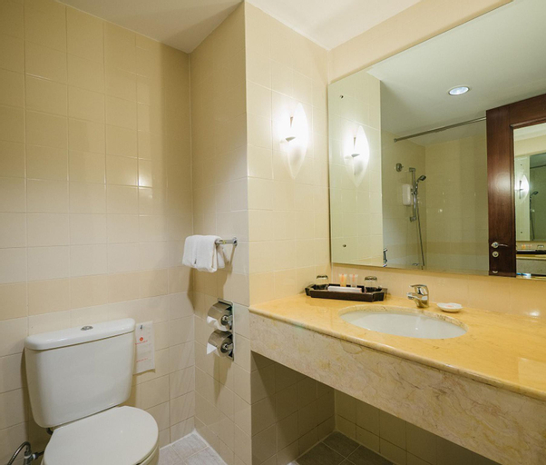 Bathroom 12