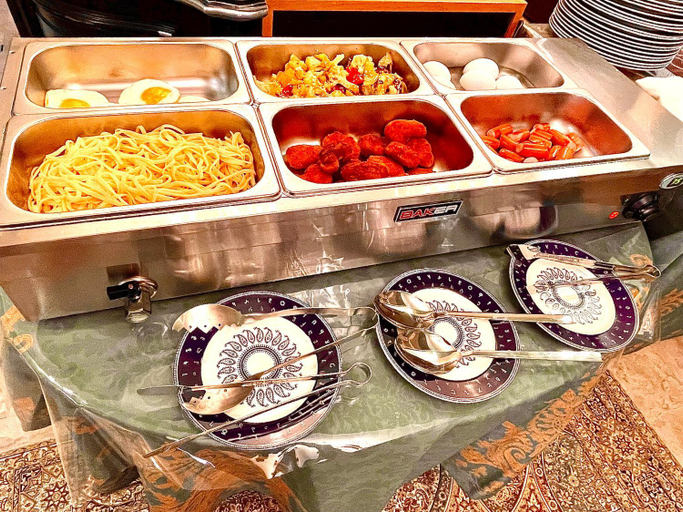 Food & Drinks 5, 34 Silver Rooms, Tbilisi