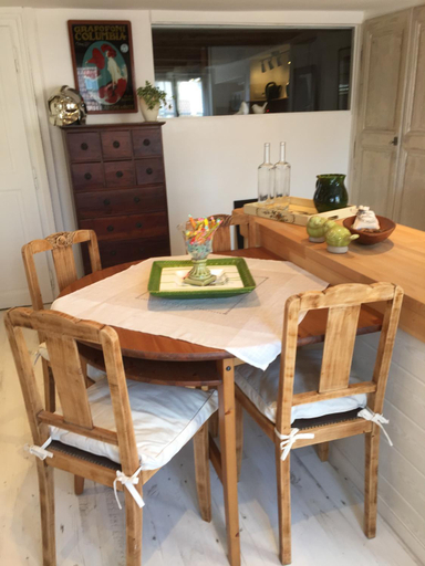 Dining Room 10