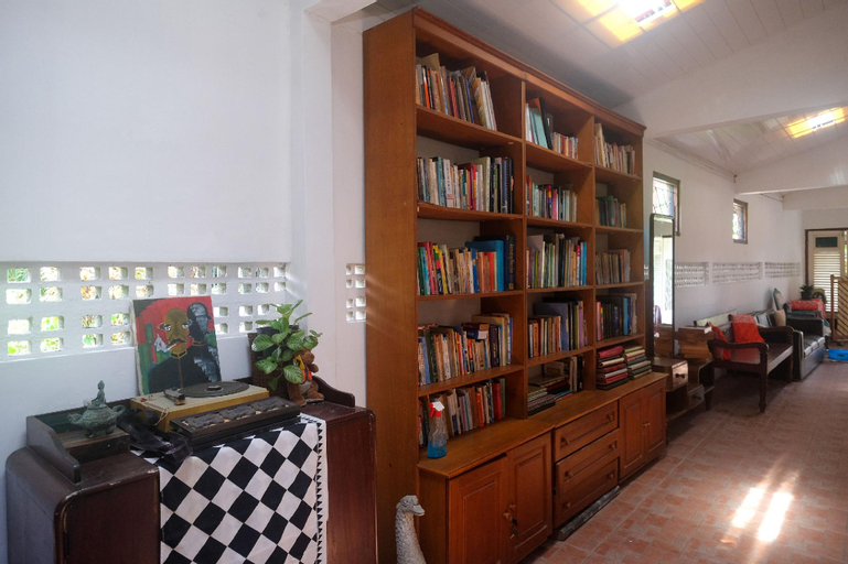 Others 4, RedDoorz @ Griya Cemara Homestay Yogyakarta, Sleman