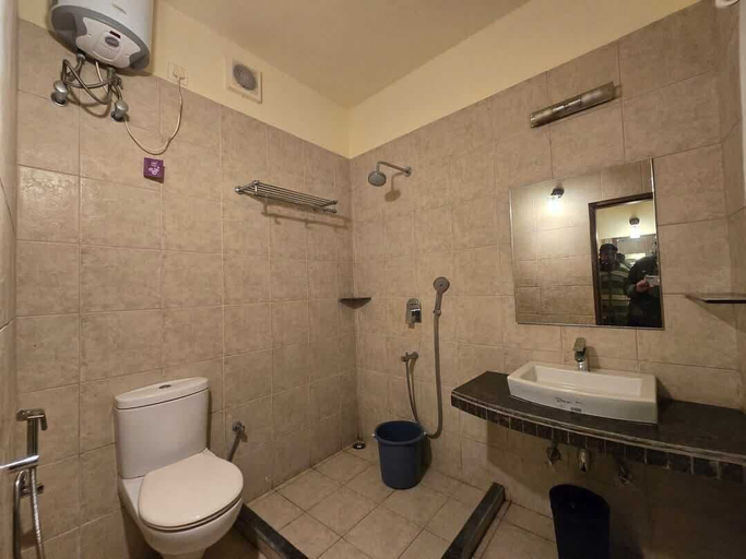 Bathroom 4, Ricardo Beach Resort, Purba Medinipur