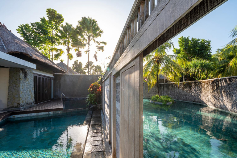 Swimming Pool 11