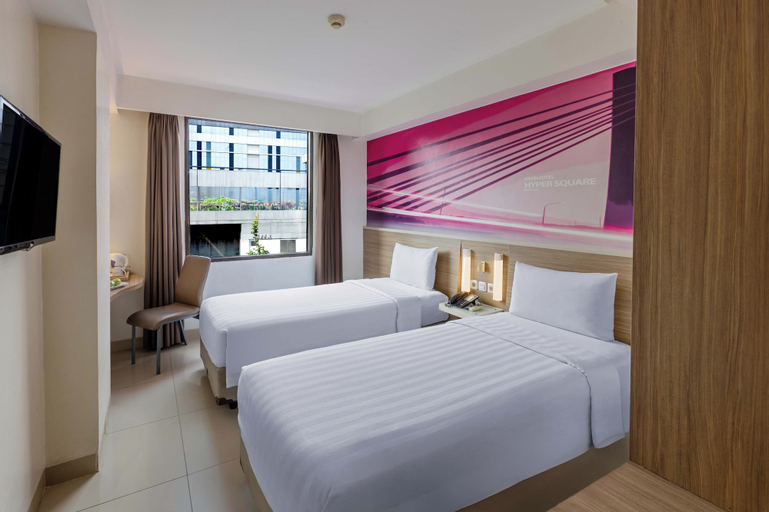Bedroom 4, favehotel Hyper Square, Bandung