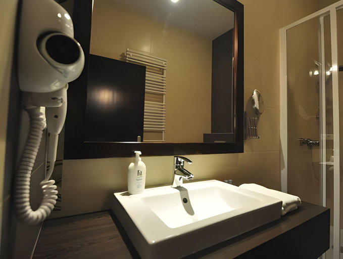 Bathroom 5, Templomvolgy Resort, Pásztó