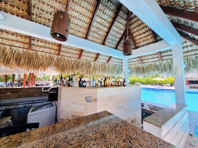 Food & Drinks 5, GLOBALSTAY Cocotal Condo in Punta Cana, Salvaleon de Higuey