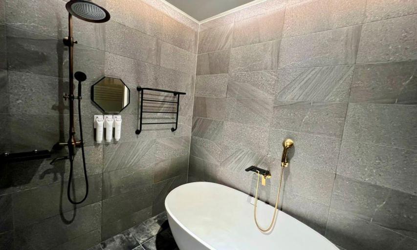 Bathroom 5, Chuncheon Hotel Bentley, Chuncheon