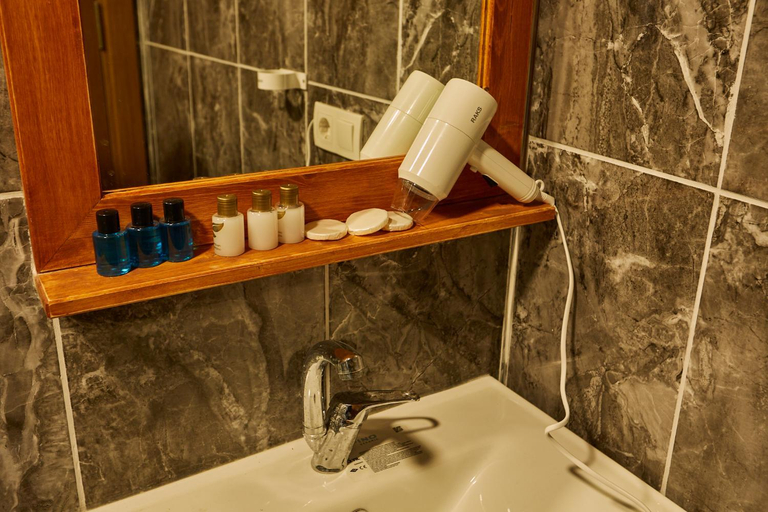 Bathroom 5, SABİNA HOTEL NEAR THE GRAND BAZAAR, Fatih