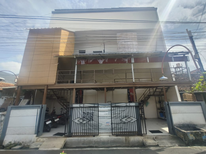 Hotel Budget Urban Space - BUS, Semarang
