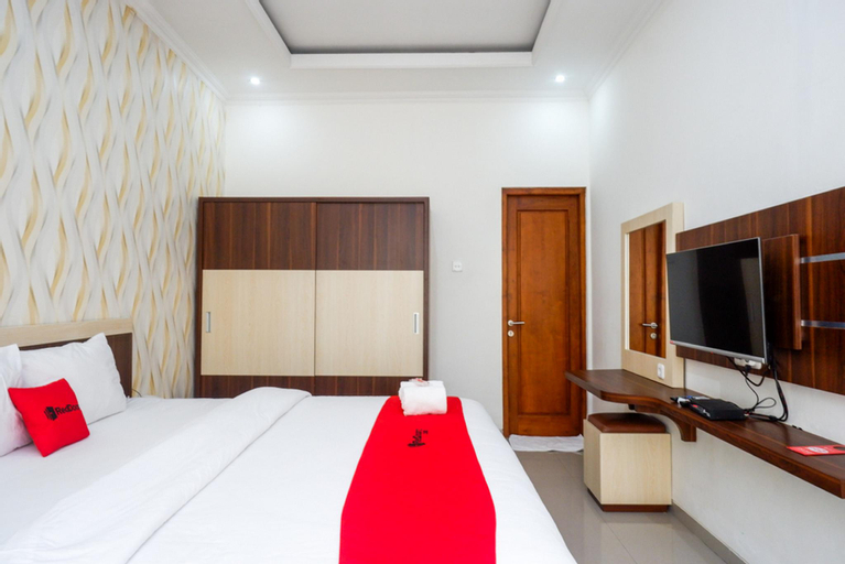 Bedroom 8