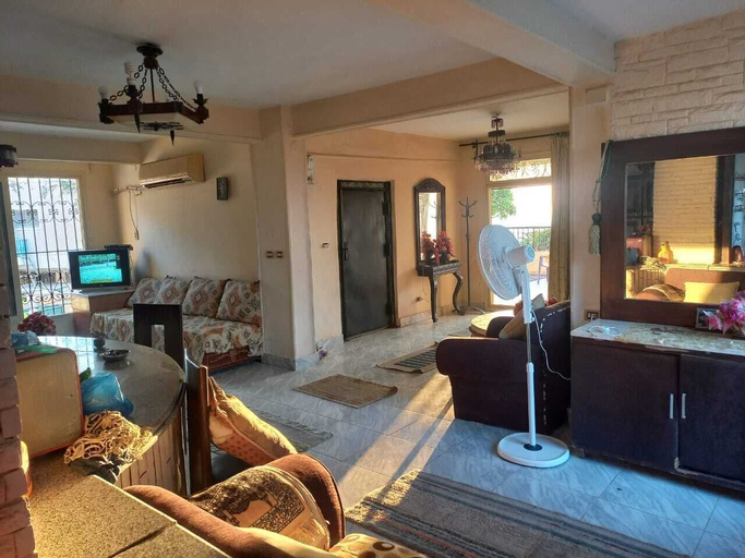 Others 4, Villa Dr mohamed, Ad-Dukhaylah
