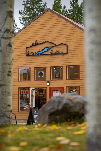 Exterior & Views 2, Crane Drive 17166, Deschutes