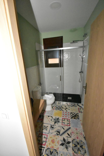 Bathroom 2, Hostal Aquaforum, Badajoz