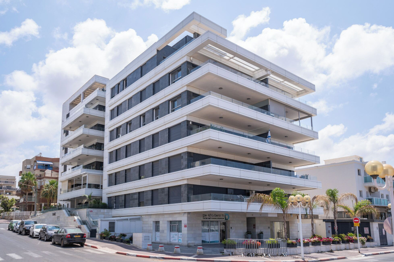 Exterior & Views 2, Tranquil Stay Near Beach by Sea N' Rent