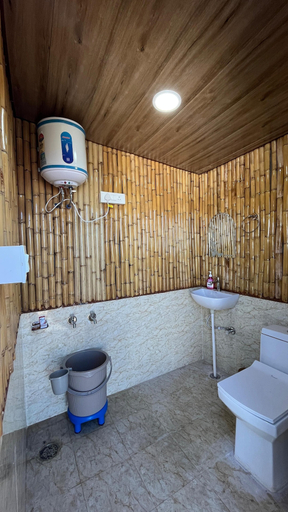 Bathroom 3, JijiVisha Resort Shimla, Shimla